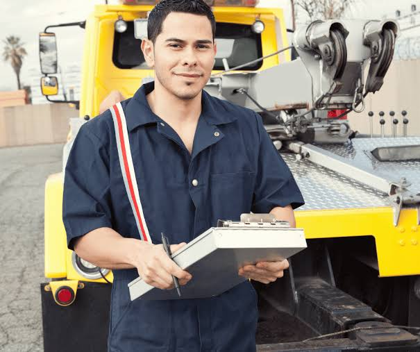 Heavy-Duty Recovery: The Specialized World of Commercial Tow Truck Operations